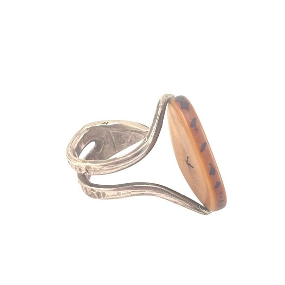 Handcrafted Silver Tone and Horn Adjustable Ring Unique - Picture 5 of 9